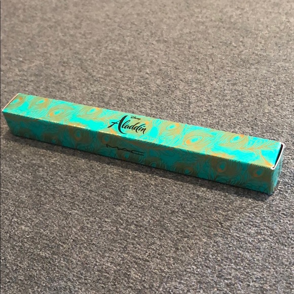 MAC Disney Aladdin Technakohl Eyeliner! NIB! - Picture 3 of 6